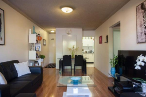 HELE22S - Westmead Convenience 2 Bedroom with Parking